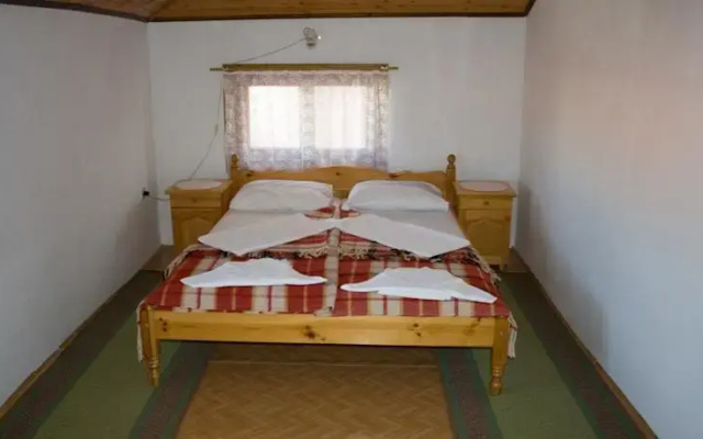 Keni Guest House
