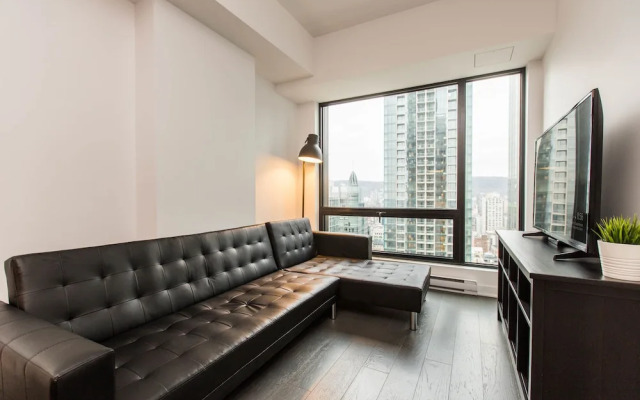 Tour Des Canadien Luxury Sky Condos