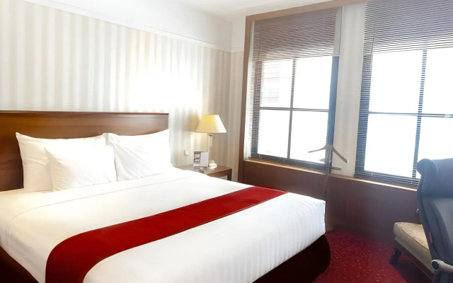 REDTOP Hotel & Convention Center