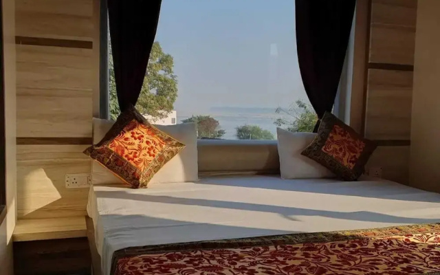 Rudra Ganga Hotel