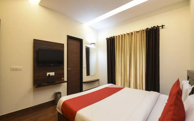 OYO 15946 Hotel Barog Villa
