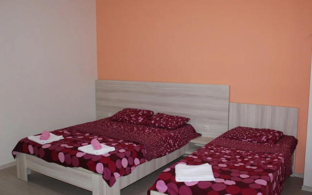 Отель Hotel 7