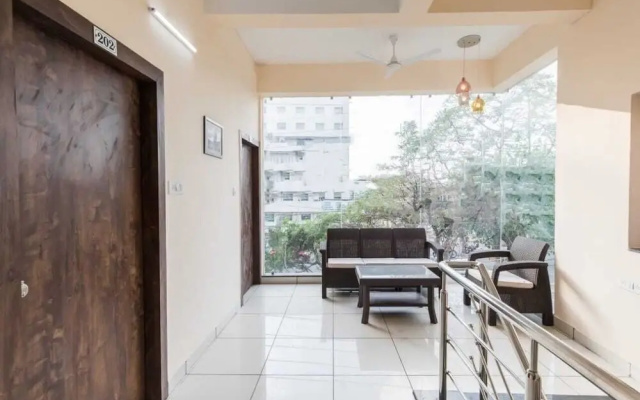 Anroute Stays127- Opposite Bansal Hospital