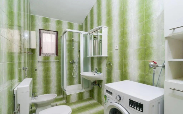 Great 3bedroom family apartment Podstrana