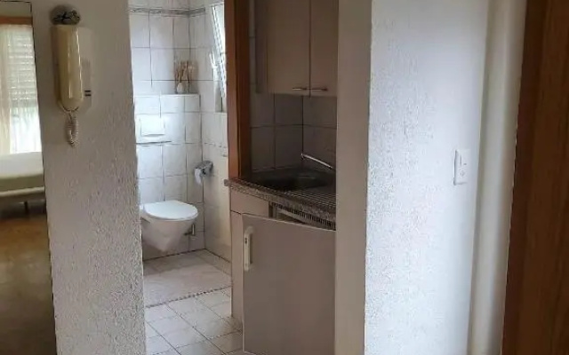Large studio apartment on the Promenade