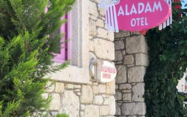 Aladam Otel Турция, Чешме - отзывы, цены и фото номеров - забронировать отель Aladam Otel онлайн вид на фасад