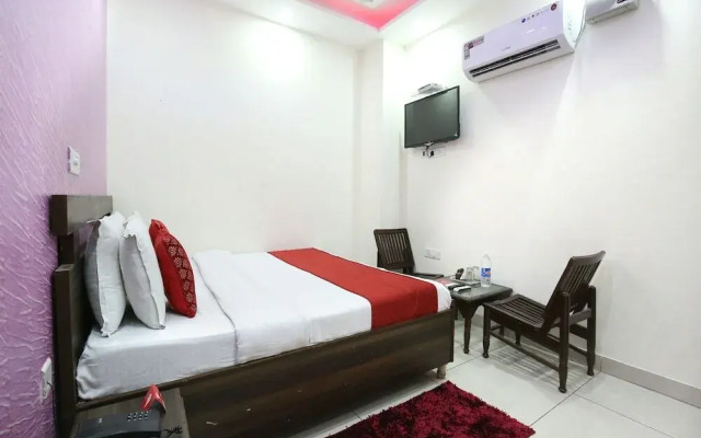 New DK Palace by OYO Rooms