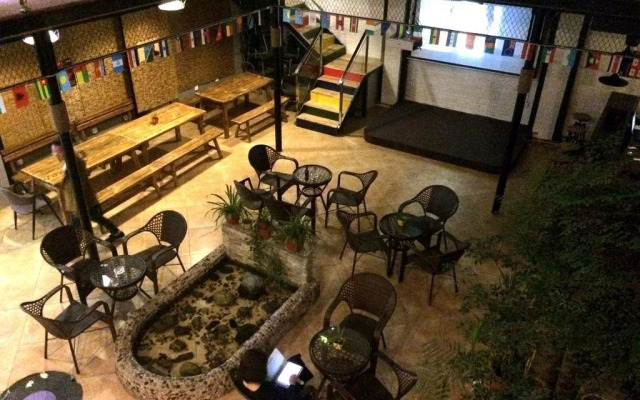 Rainbow Youth Inn (Xi'an Bell and Drum Tower City Wall branch)