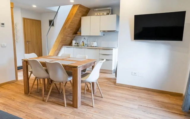 Apartments and Rooms Skok