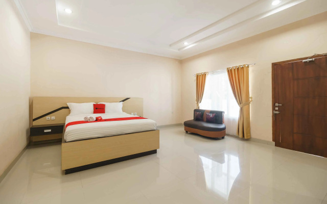 RedDoorz @ Hotel Copacobana Bengkulu