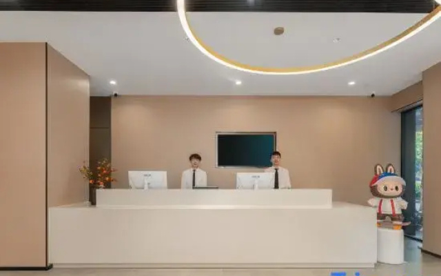 Jinzhu Hotel (Nanjing Yunjin Road Metro Station Branch)