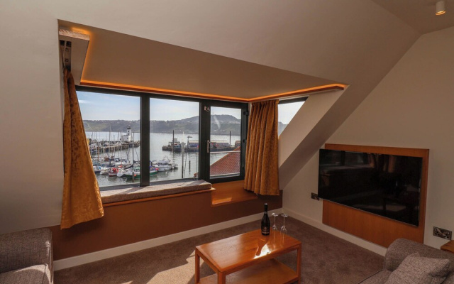 Apartment 3