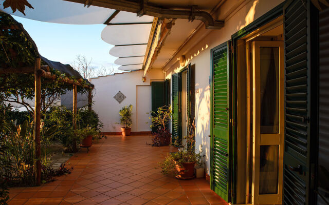 Отель Ravello Rooms Равелло вид на фасад