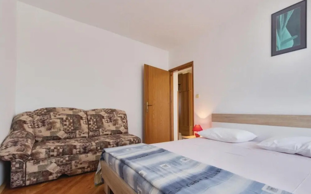 Amazing Home in Fazana With Wifi and 2 Bedrooms