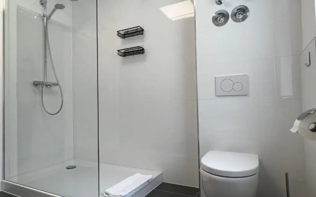 VonMos Balkon Apartment