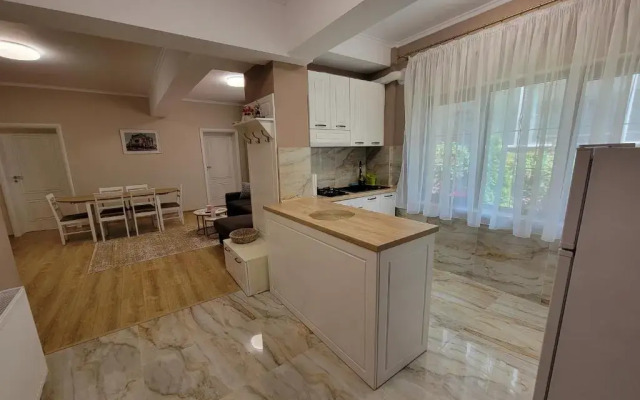 Arya Vacation House