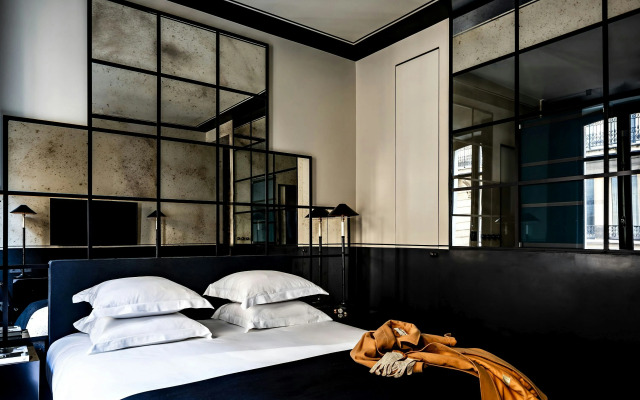 Monsieur George Hotel & Spa – Champs Elysées