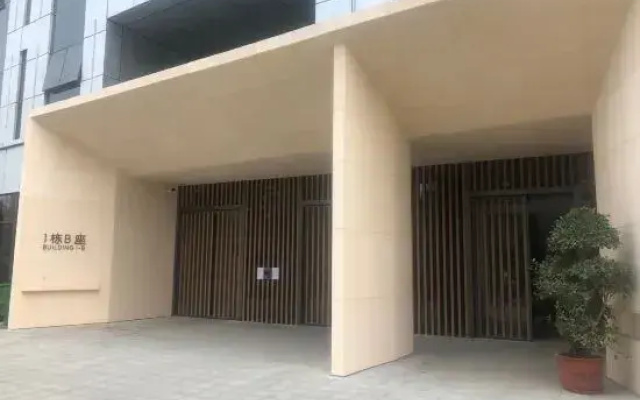 Xiangsu Apartment (International Exhibition Center Store)