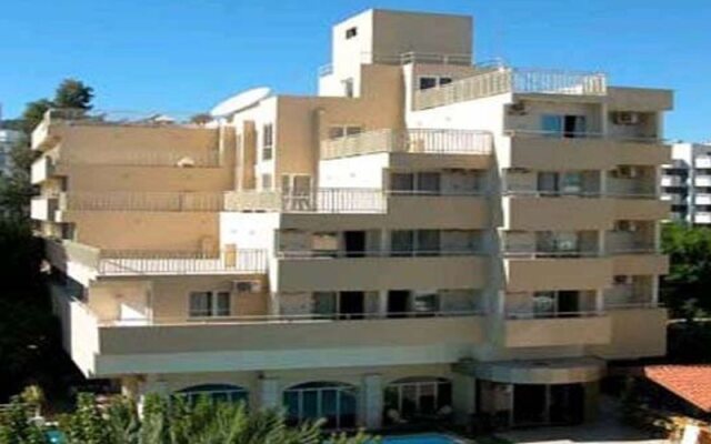 Karen Hotel вид на фасад