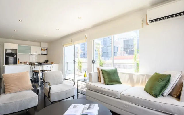 PENTHOUSE Laneway Art, Fed Square & Top Restaurants