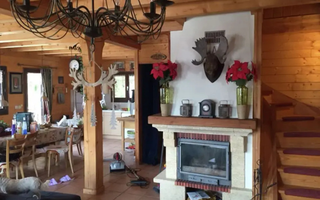 Chalet in Les Gets Near Ski Bus & Sauna