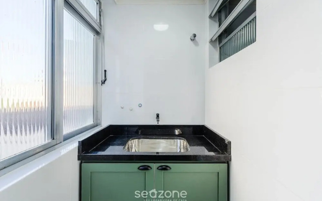 Comfortable and Well-located Studio in POA Cei0304