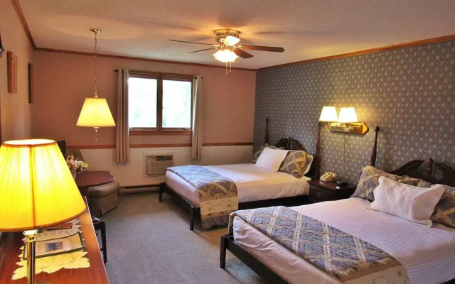 Carlson's Lodge
