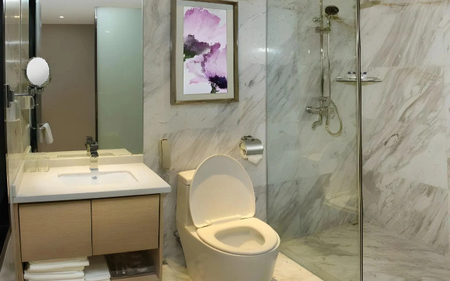 Lavande Hotel Wuhan Wujiashan 5th Ring Sports Center