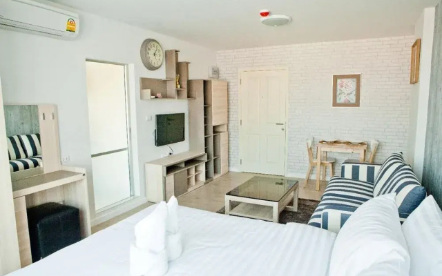 Baan Peang Ploen A712 by Huahin Holiday Condo