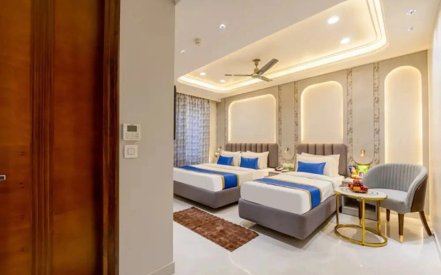Anu Plaza-5Mins from Connaught Place