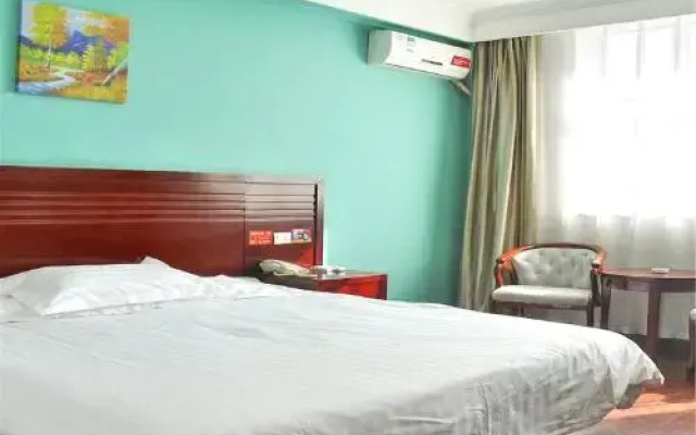 Dunhua Eastern Business Hotel