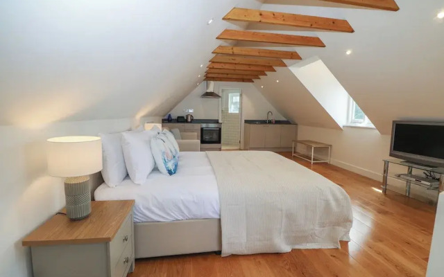 Thames Retreat