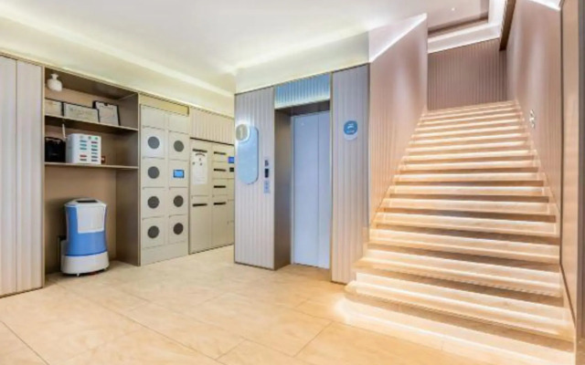 Hanting Hotel (Beijing Shijingshan Gucheng Shougang Park Branch)