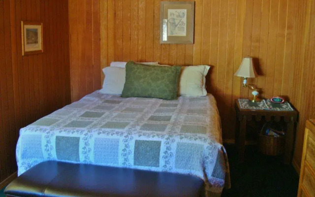 Lake Front Cabins