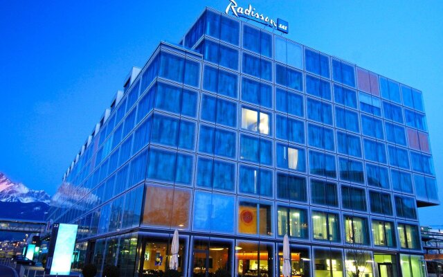 Radisson Blu Hotel, Lucerne вид на фасад