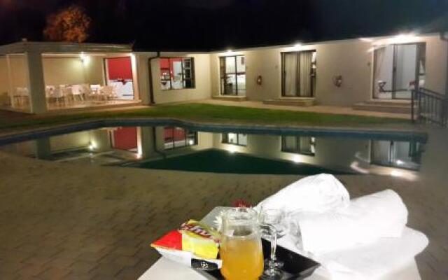 Отель 47 On Preston Guesthouse Южная Африка, Йоханнесбург - отзывы, цены и фото номеров - забронировать отель 47 On Preston Guesthouse онлайн вид на фасад