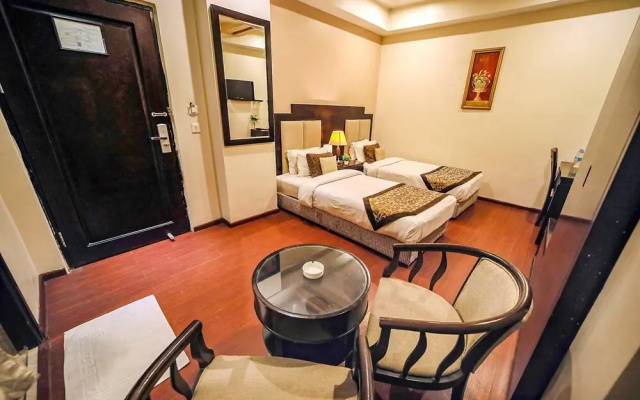 Gold Leaf Hotel