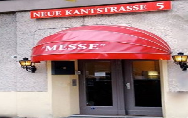 Отель Pension Messe Германия, Берлин - 2 отзыва об отеле, цены и фото номеров - забронировать отель Pension Messe онлайн вид на фасад