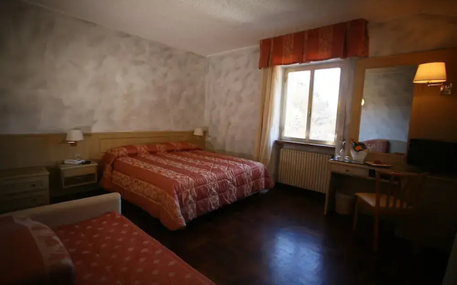 Hotel Del Lago