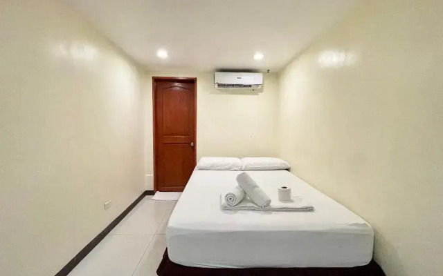 898 Berts Condotel