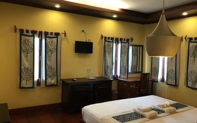 Mekong Riverside Lodge