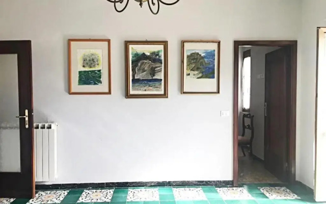 Pearl Gray House (in Manarola 5terre)