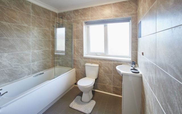 Host Stay Highwood Avenue