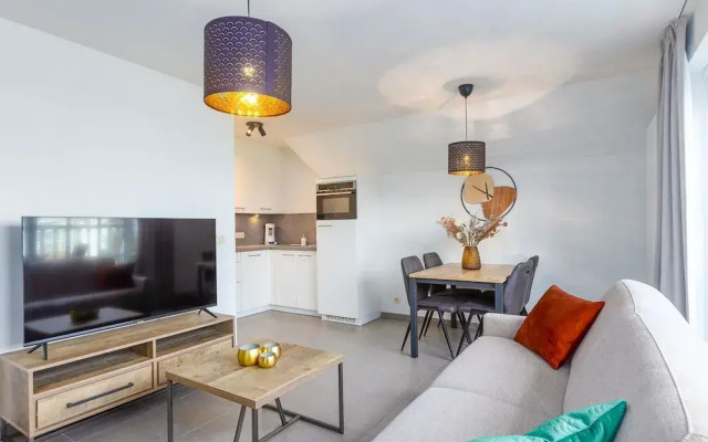 Apartment With Cosy Sunny Terrace