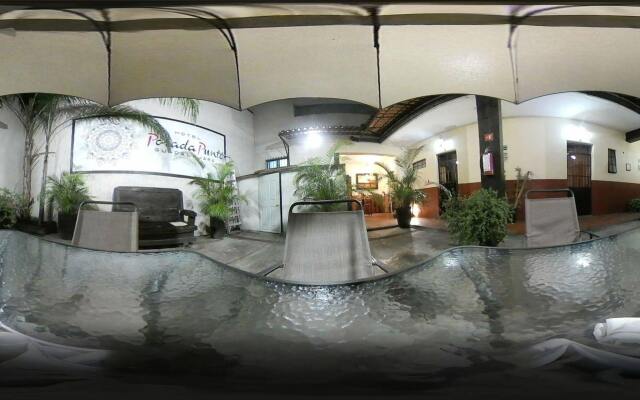 Отель Posada Hotel Punto Guadalajara Мексика, Гвадалахара - отзывы, цены и фото номеров - забронировать отель Posada Hotel Punto Guadalajara онлайн вид на фасад
