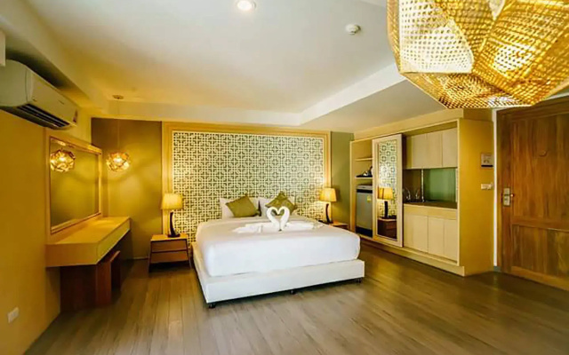 Moon Dragon Hotel