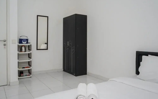 Cozy And Calm Studio No Kitchen Apartment At Aeropolis Residence
