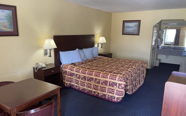 Gun Barrel Executive Inn