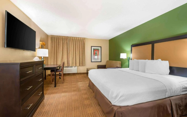 Extended Stay America Suites Chicago Schaumburg Conv Center