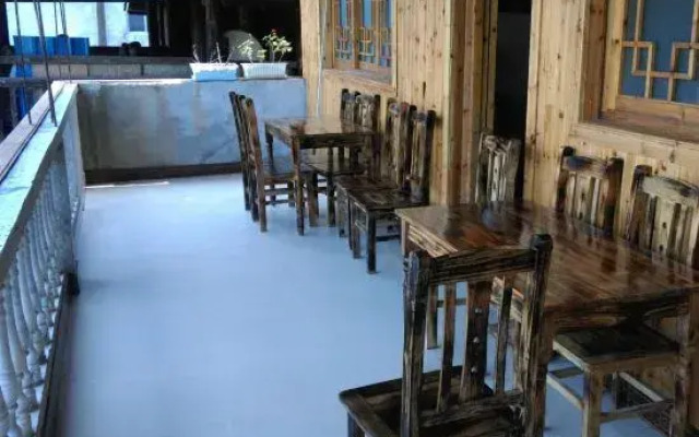 Helongqiao Inn
